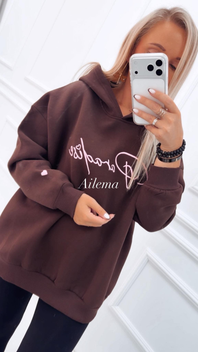 Bluza Motion z kapturem M01229 wyszywany napis