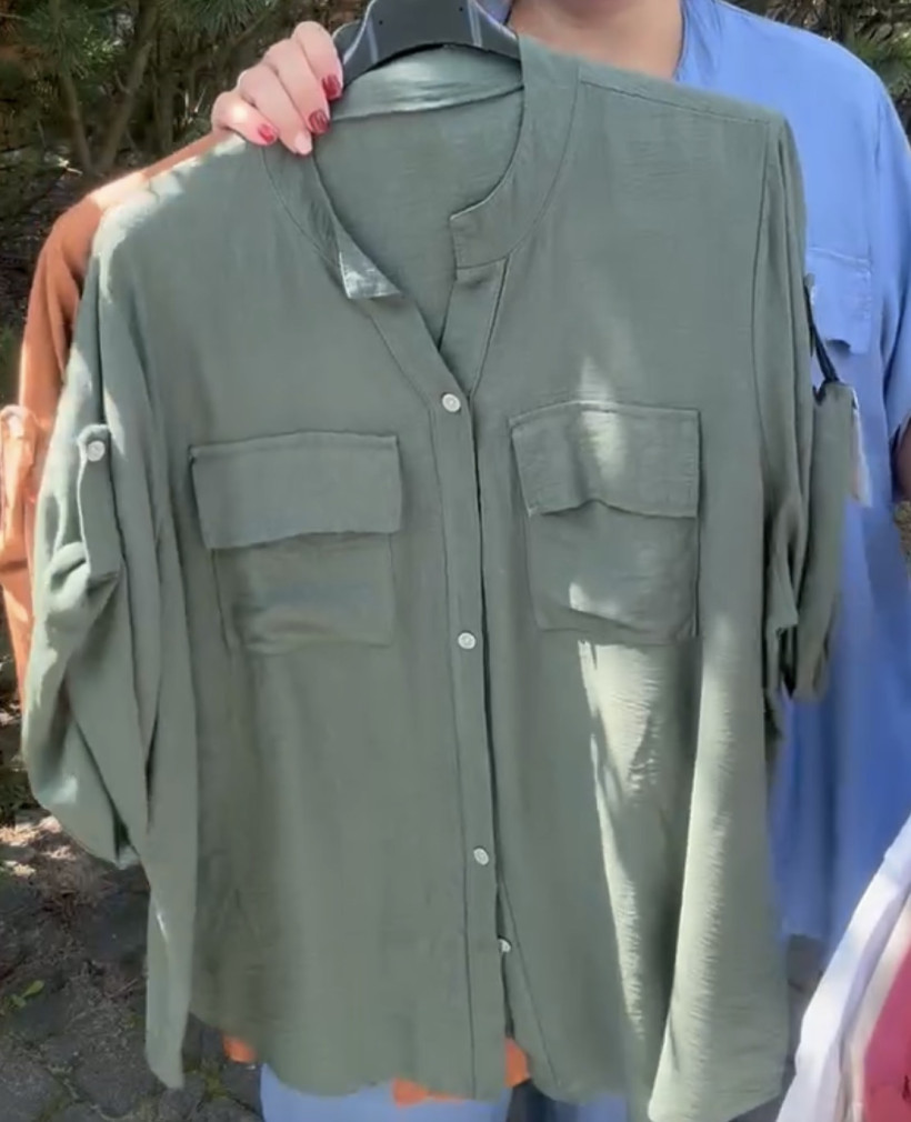 Italia nr 17 - Koszula jednokolorowa z kieszeniami  wł. 24601 - khaki