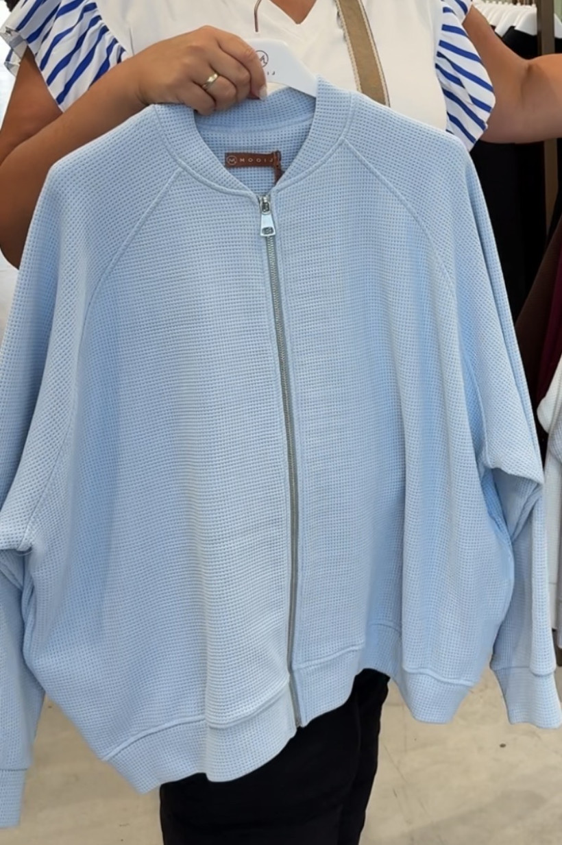  Italia nr 17 - Bluza jednokolorowa na zamek Mooij - 5015 - niebieski