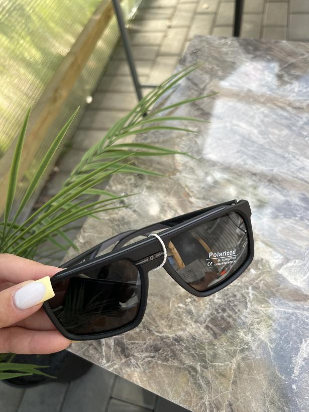 Okulary 1 przeciwsłoneczne z polaryzacją czarne unisex