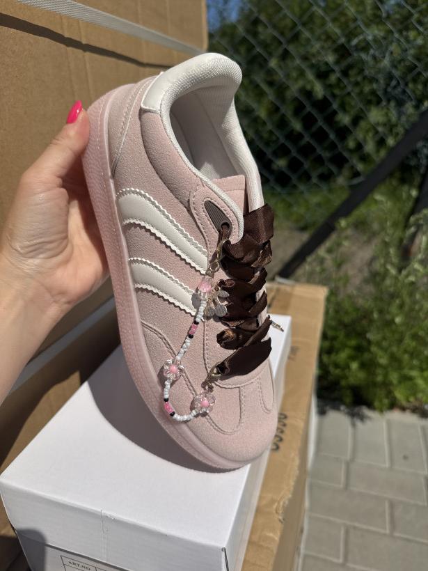 Sportowe 1 Adidas tasiemka róż z koralikami C3936 pink 