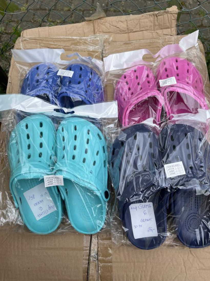BASEN dziecięce laczki piankowe crocsy 4 kolory 8063