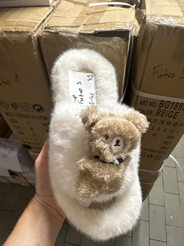 Futro 3 paczki futrzane bezowe  z misieBG189 beige