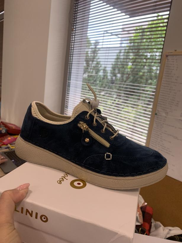 Buty zamszowe z wkładką ortopedyczną - wsuwane - ze sznurówka - granat - 38- 18285
