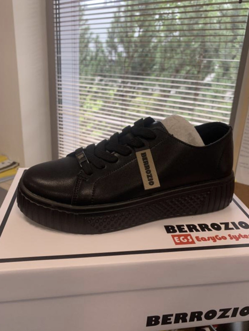 Buty skórzane z wkładką ortopedyczną - czarne - 37 - 18286