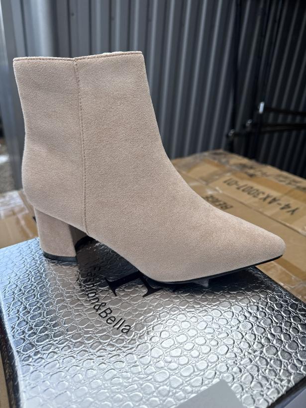 Jesień 13 botek szpic beżowy obcas Fashion&Bella Y4-AX3007-01 beige 