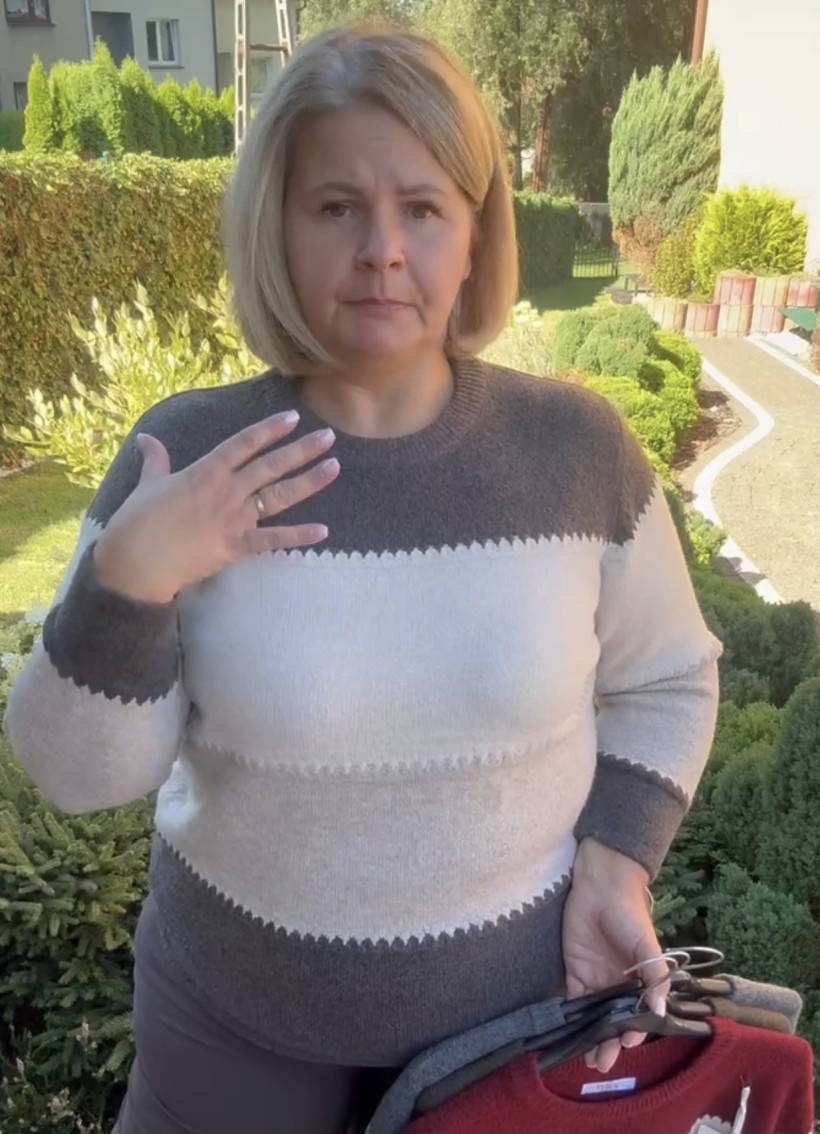 Sweter skandynawski w szerokie pasy - 1535