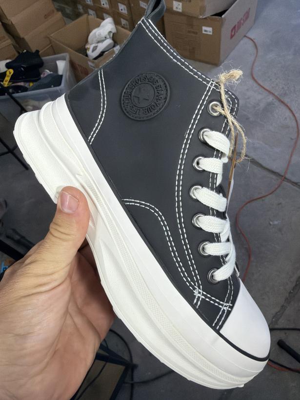 BEST 5 big star OO274063 czarny trampek za kostkę na platformie