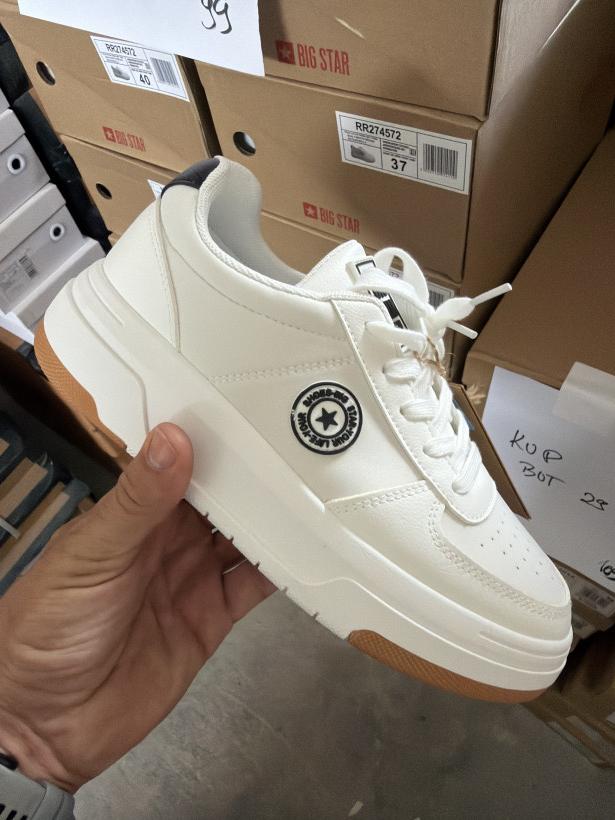 but 28 damski adidas bialy rr274572