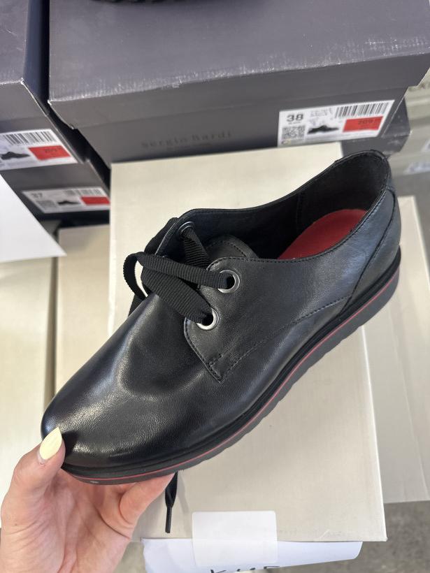 DAMSKI 20 półbut Lasocki czarny elegancki but wiązany matowy