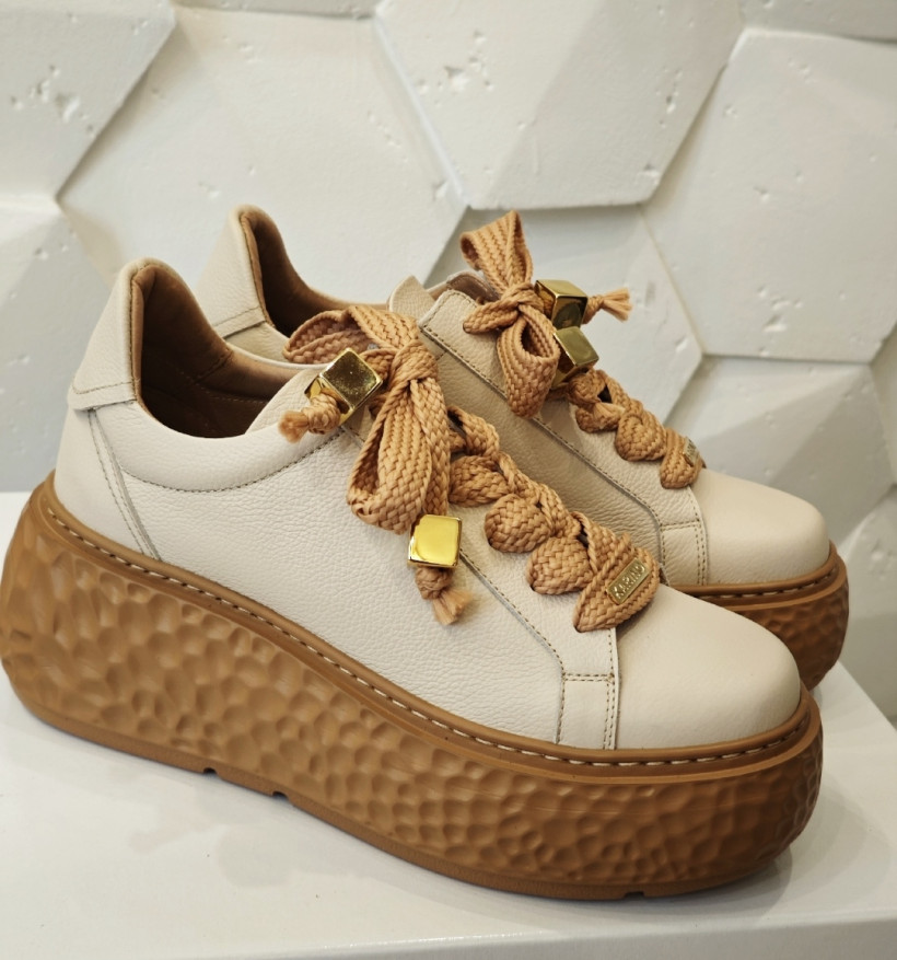 Sneakersy na koturnie beż 6081/001