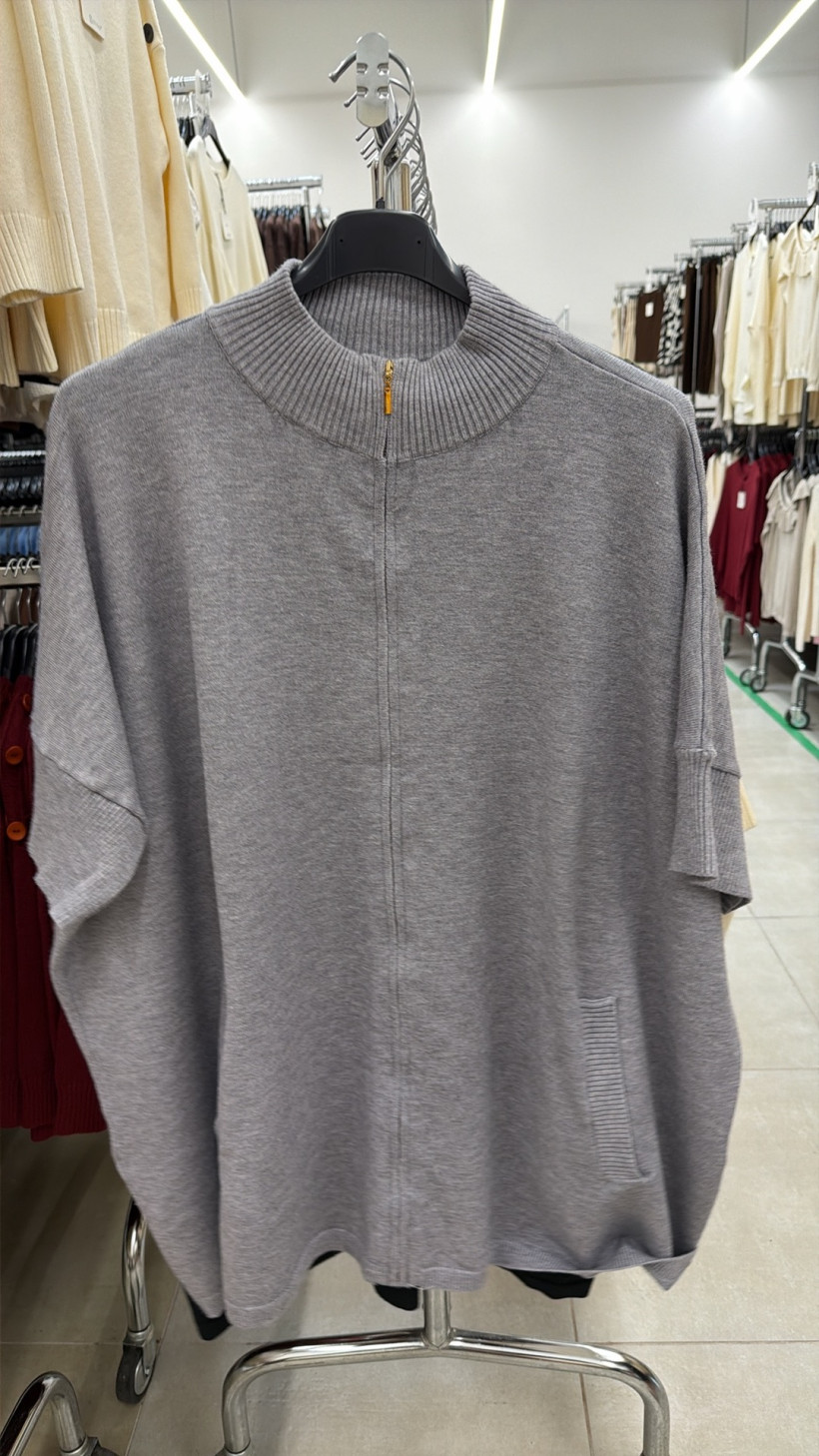  Italia nr 18 -  Sweter / kamizelka, krótki rękaw na stójce na zamek - 5338 - UL