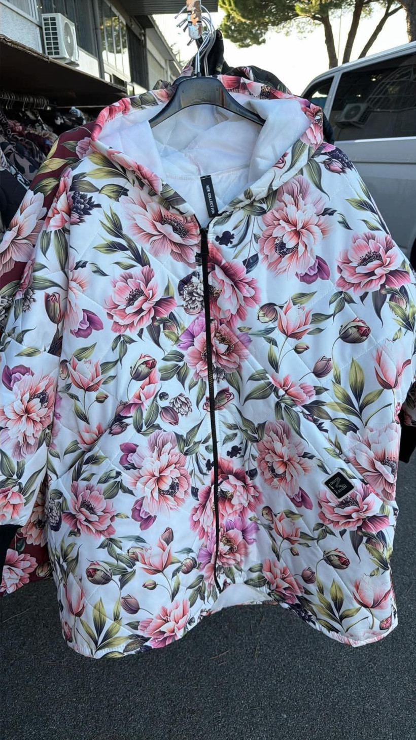 Italia nr 18 - Kurtka w kwiaty - KURTKI - K25664 - 