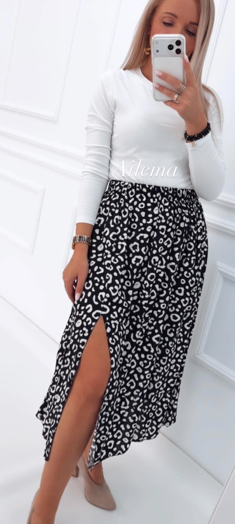 Spódnica  z gumą w pasie SP323 czarna w białe cętki