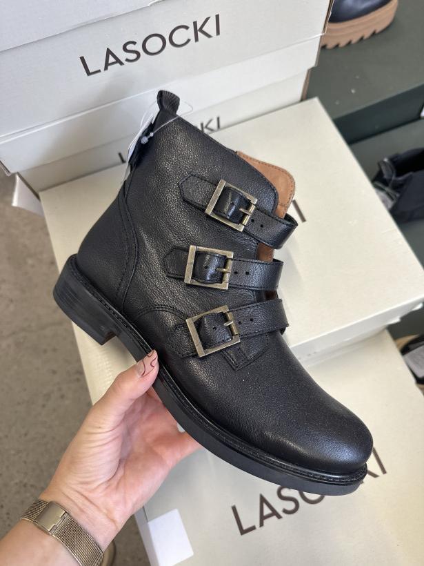 LAS 20 botek Lasocki wi23-s751-02 czarny botek płaski trzy paski