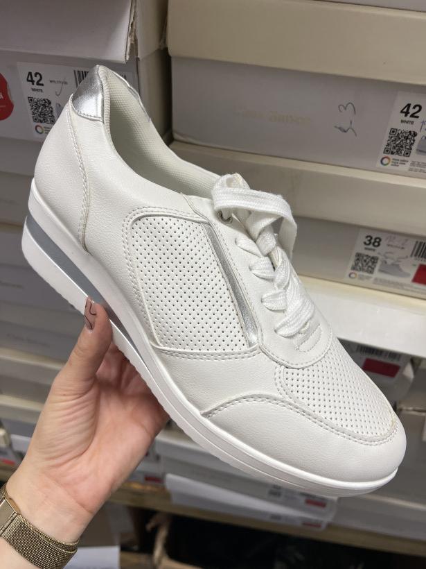 SPORTOWY 12 adik clara benson wyl1711-20 biały adidas na klinie