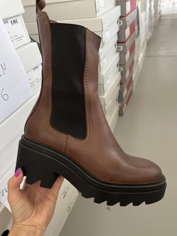 Simen 75 botek brązowy z gumą na kostce 6361A