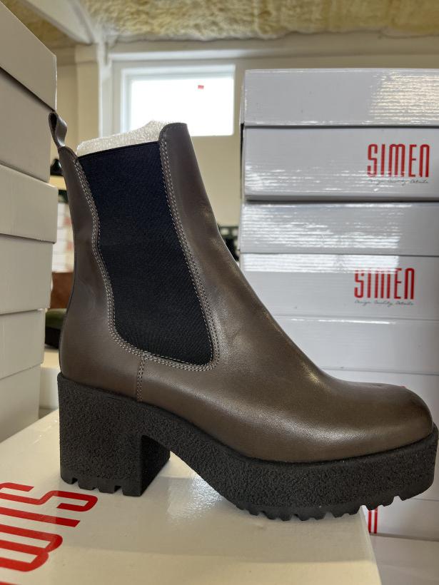 Simen 92 botek na platformie i klocku taupe 6357A