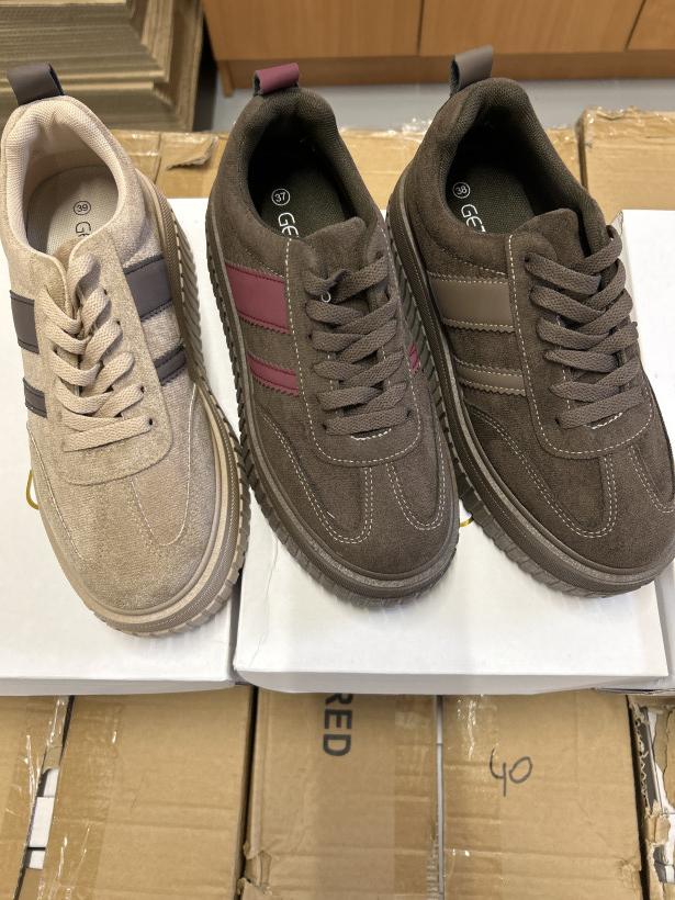 Teo 3 adidas 3 kolory  gelteo b-3520