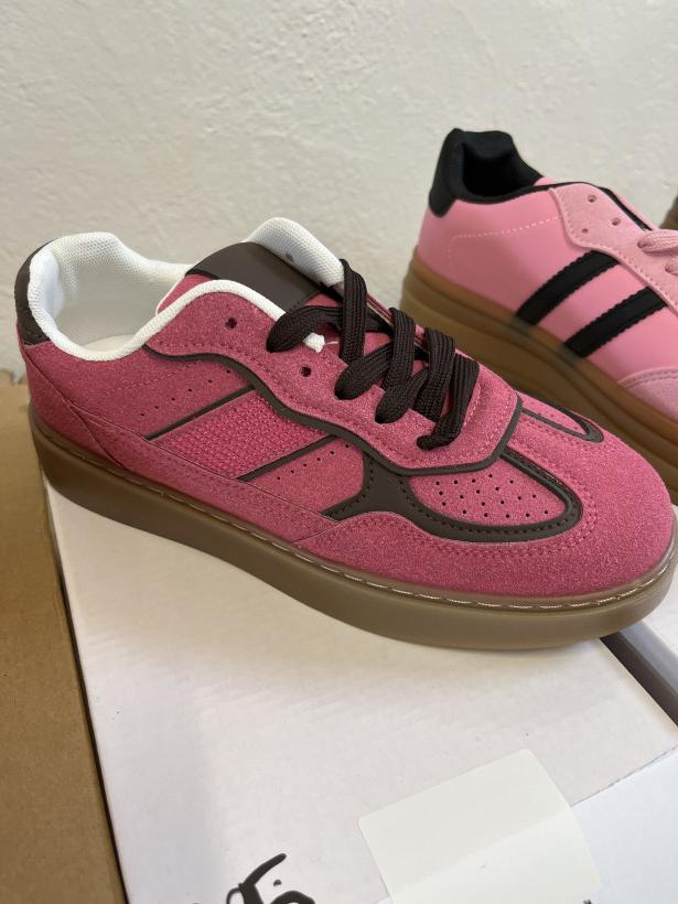 Wawa 13 adidas samba ciemna fuksja A017 fushia