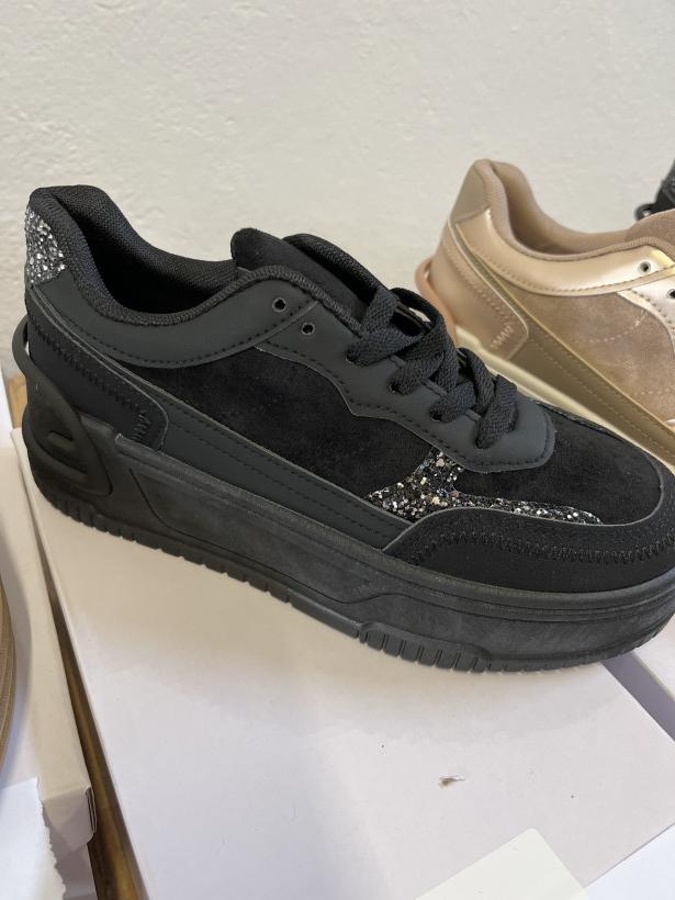 Wawa 17 adidas czarny z brokatem A-106 66#