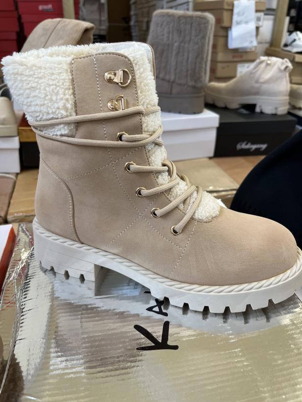 Wawa 35 traper beżowy kożuch Kayla KA23-17 beige
