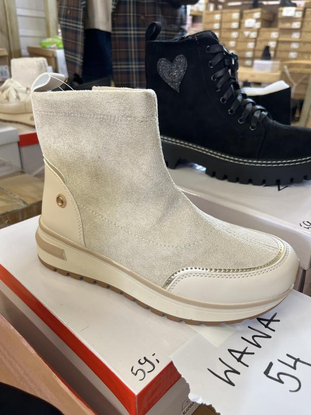 Wawa 54 botek adidas beżowy zamek SJ2551-2 beige