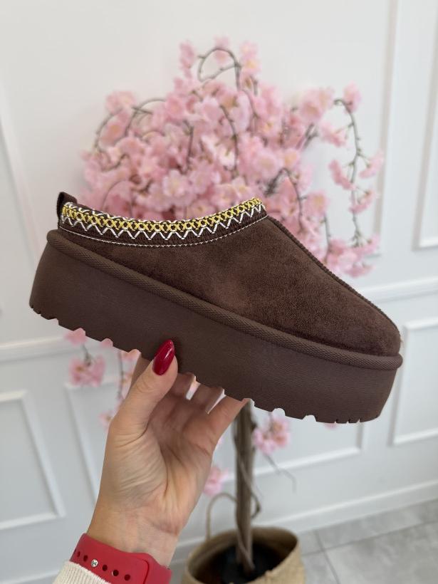 Buty UG czekolada 15561