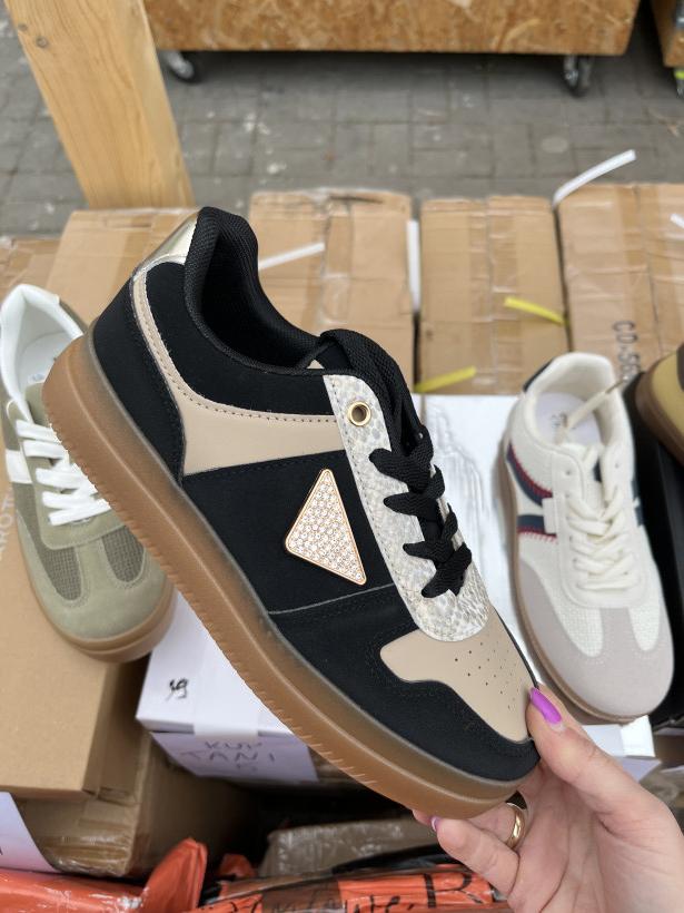 Tani 5 adidas samba na platformie czarna z trójkątem BO-186 black