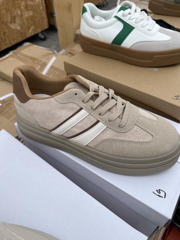 Tani 9 adidas samba platforma beżowa z lekko zielonymi dodatkami A021 khaki