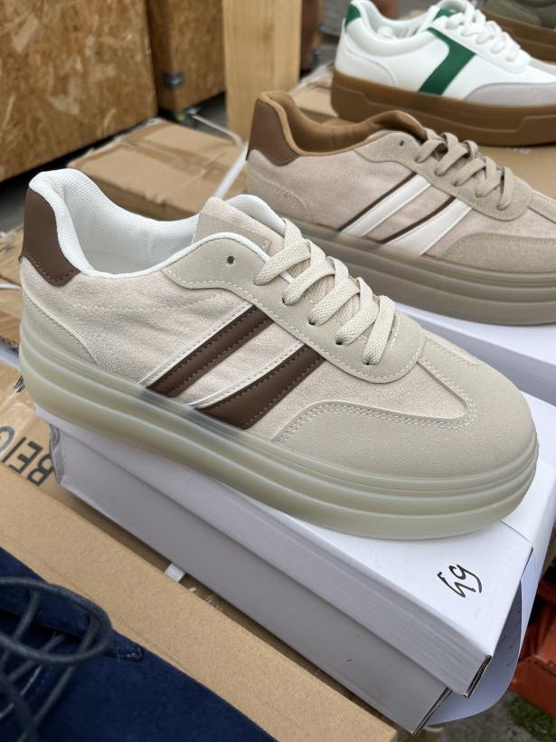 Tani 10 adidas samba na platformie beżowa z brązowymi paskami A021 Beige