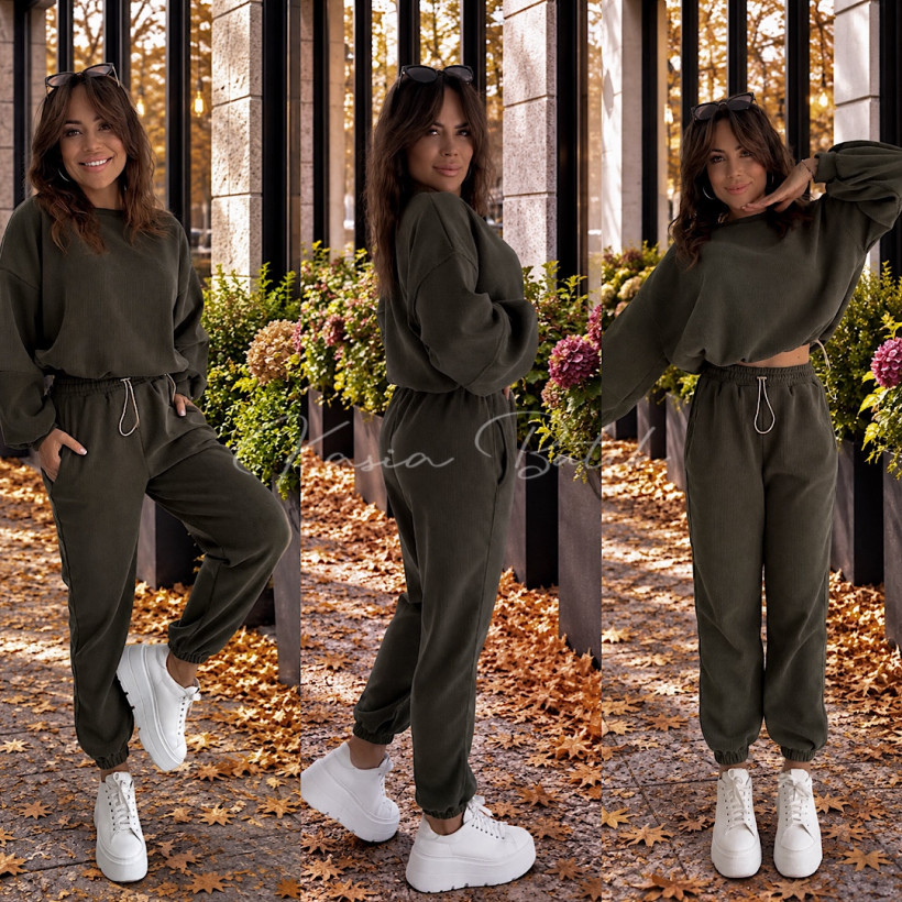 Komplet dresowy z bawełną TOKIO BY MIA - khaki