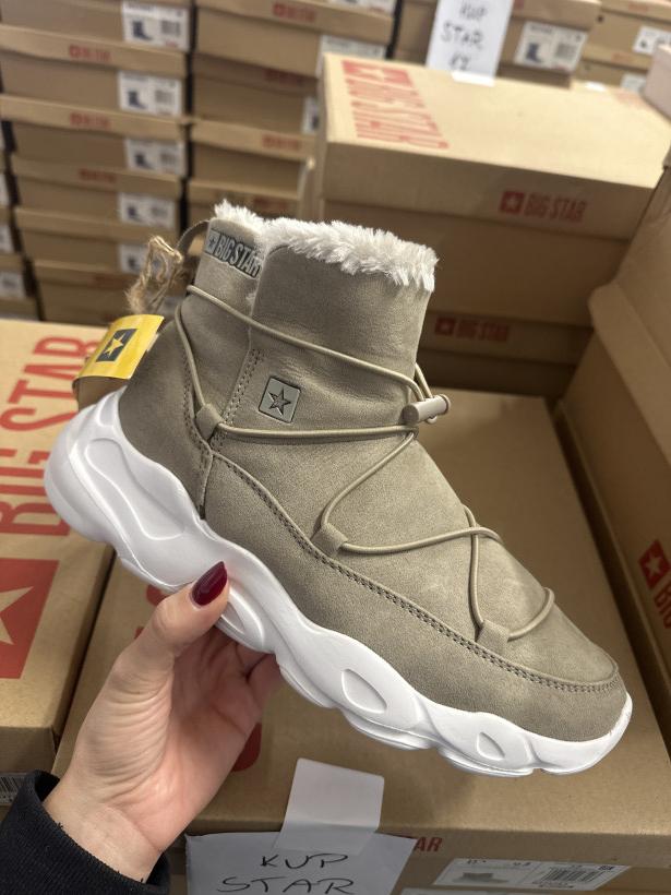 STAR 6 Adidas za kostkę beżowy ocieplany futerkiem na gumki big Star II274263 bez