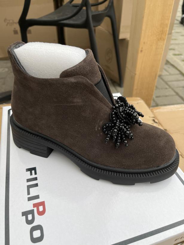 fILIP 41 botek brązowy zamszowy skóra naturalna z koralikami Filippo DBT6370/26 ciemno brązowy