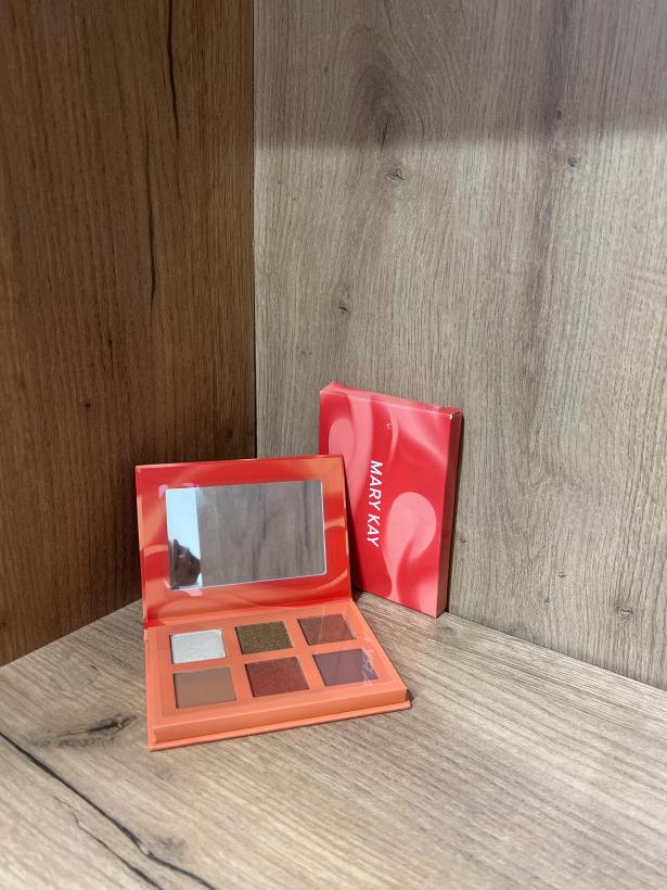 cienie- paleta cieni MARY KAY 6 kolorów 
