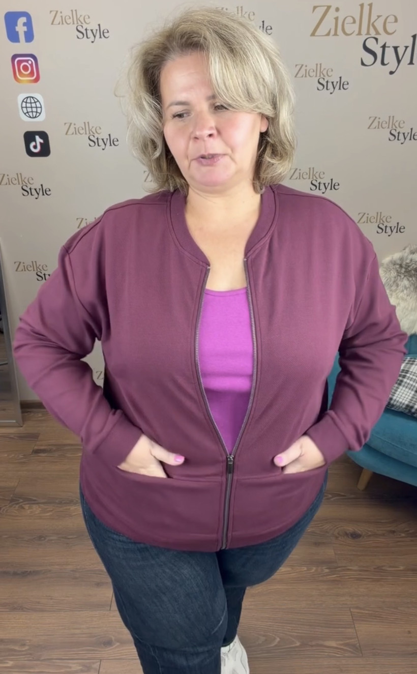Bluza jednokolorowa z kieszeniami , zapinana na zamek 3XL - Moraj - 4500013