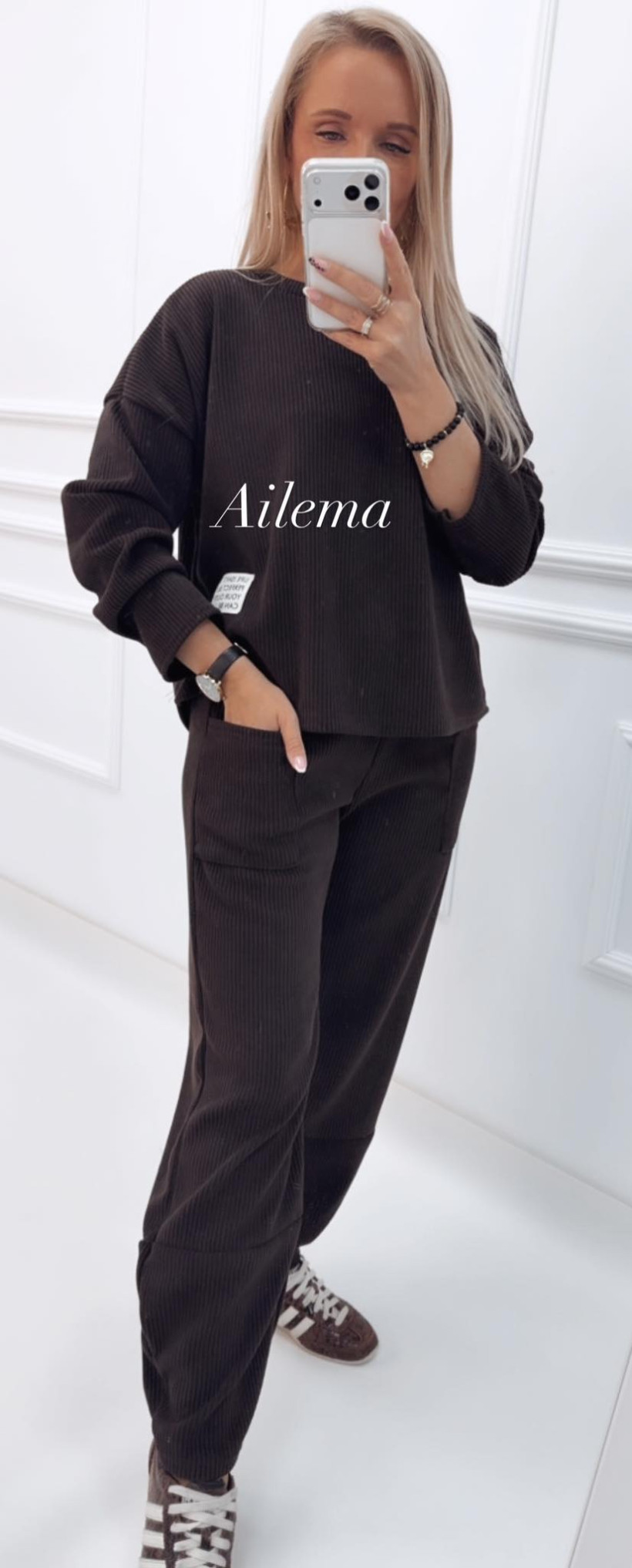 Komplet sztruksowy fg696 bluza i spodnie ze ściągaczem