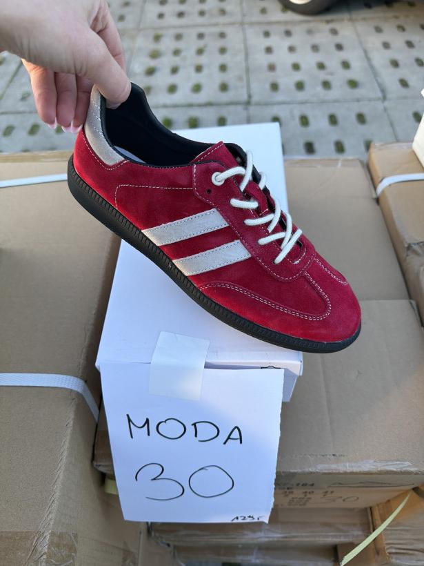 moda 30 goodin adidas samba czerwona gd-xf-164