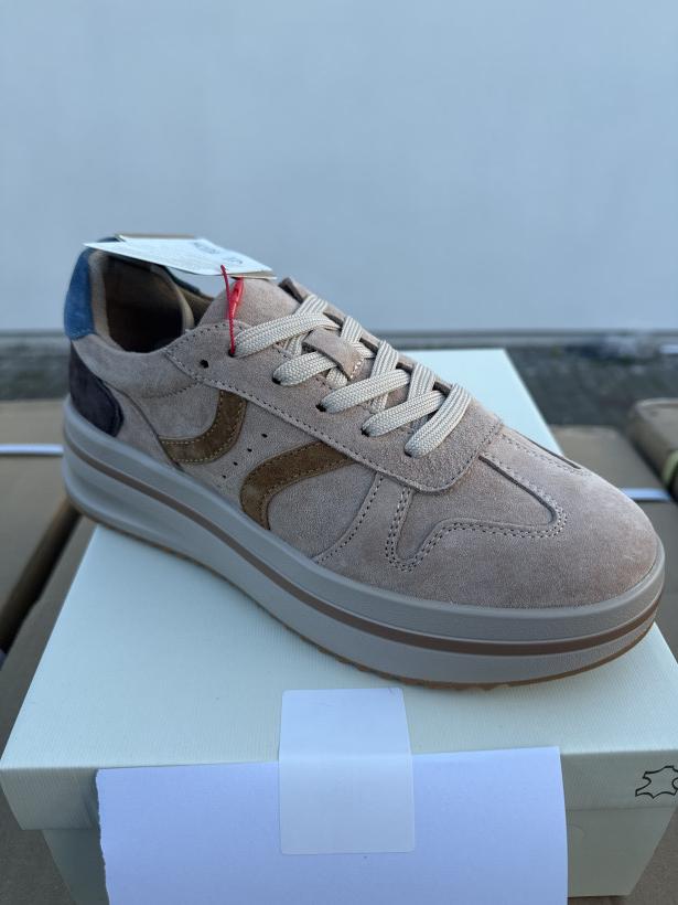 moda 49 adidas różowy goodin gd-lx1300 beige 