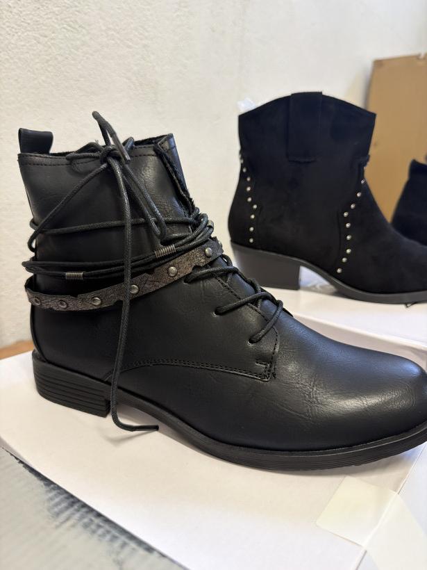 Francja 11 botek wiązany Lady Glory F6068 black