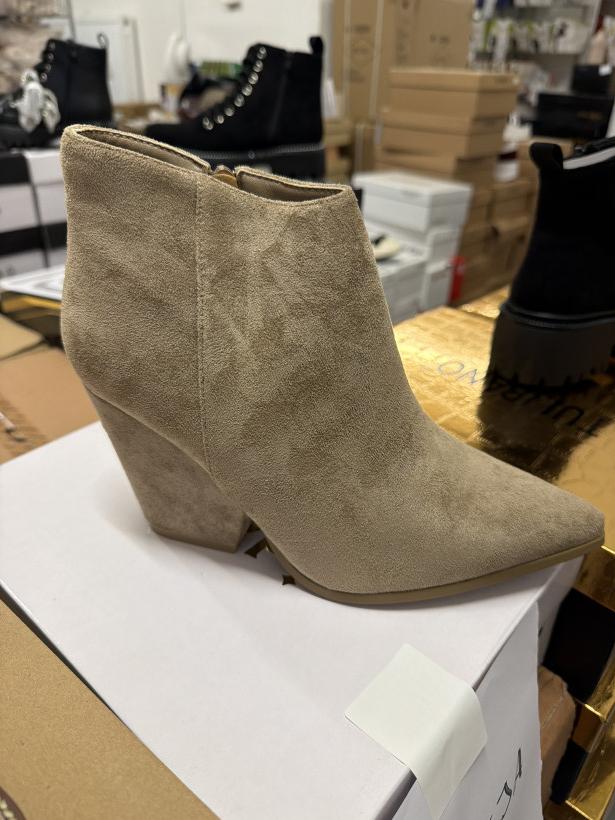 Francja 20 botek kowbojka krótka beżowa Ideal 9612 khaki