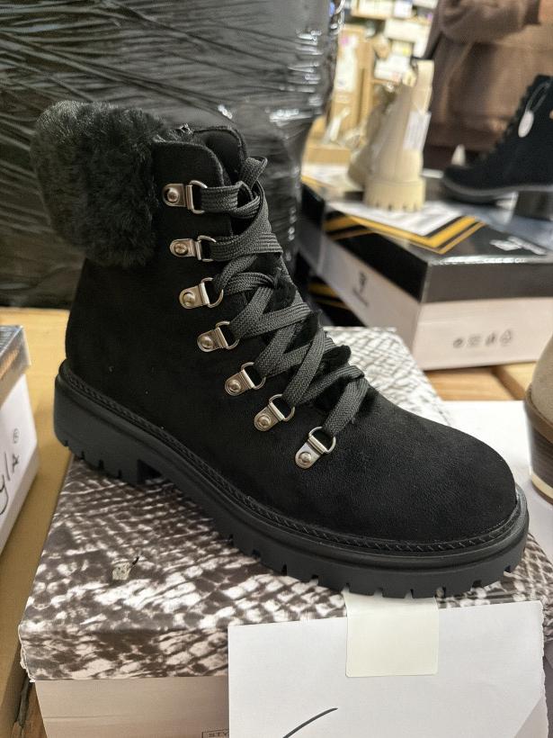 Francja 30 traper czarny kożuch L1007 black 