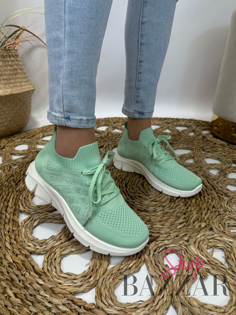 Miętowe buty sportowe cyrkonie