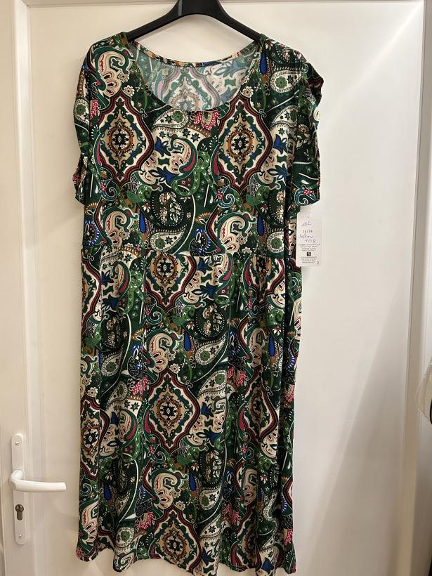 ROBE