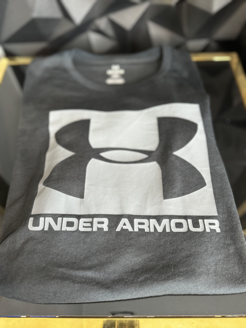 Under Armour t-shirt