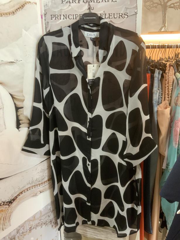 Tunica preta e branca