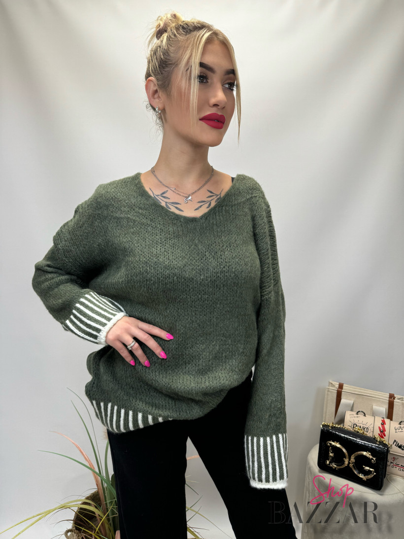 Oliwkowy sweter w pas 