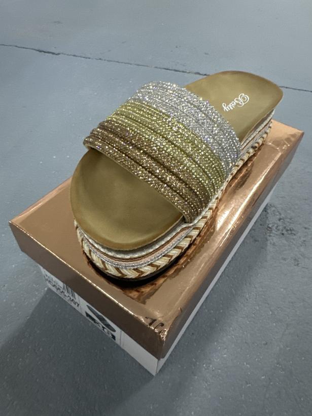 Šľapky HD055-307 s kamienkami TINA - gold