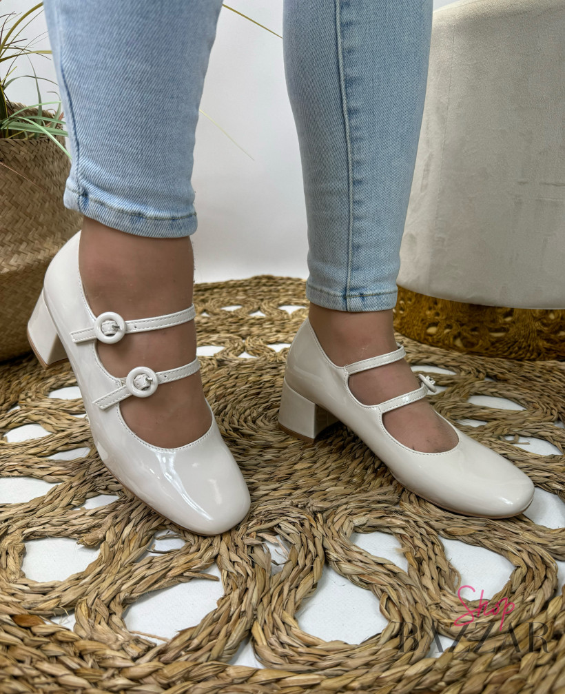 Beżowe półbuty coco na słupku