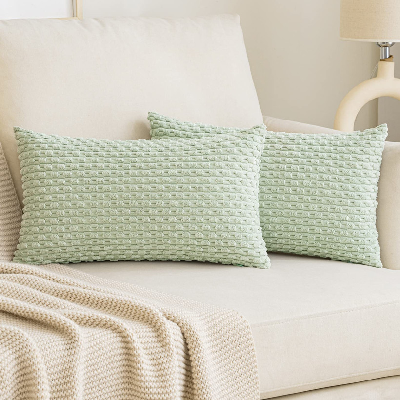 Sztruksowe poszewki na poduszki 30 x 50 cm 2 szt. jasnozielony